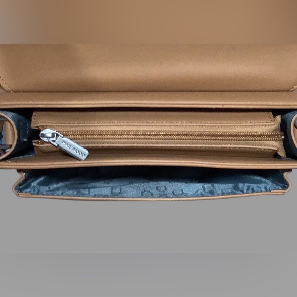 NWT PIXIE MOOD Zoe Causebox Vegan Leather Crossbody, Honey Color - Picture 9 of 15